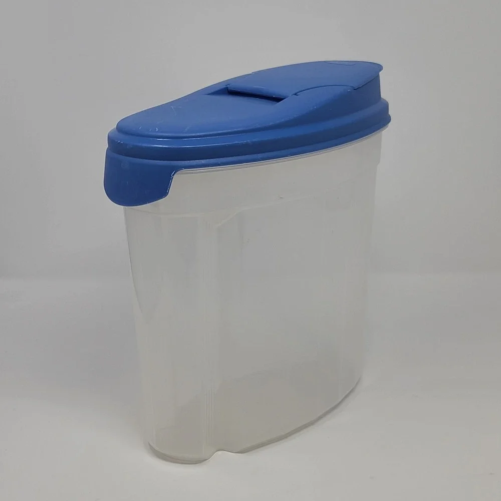 Rubbermaid Servin Saver Cereal Container Blue Flip Top Lid 556 I 1 Clear Good
